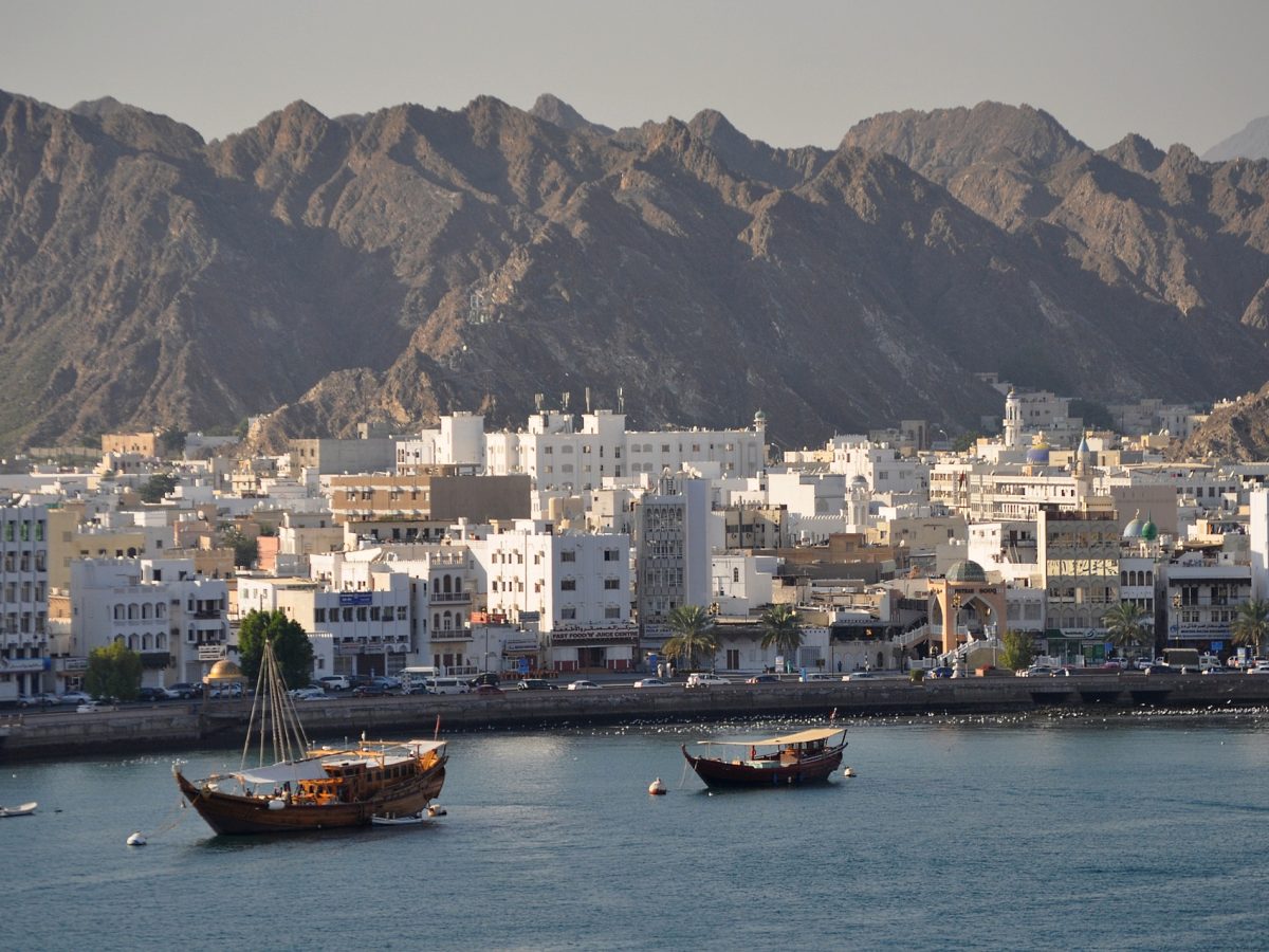 Oman extends expat visa ban on four jobs