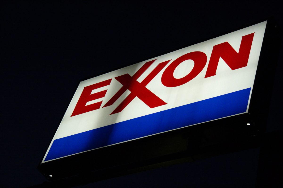 ExxonMobil reclaims top spot on Fortune 500