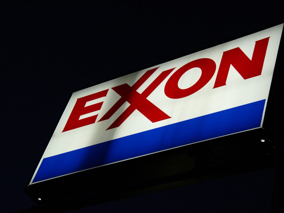 ExxonMobil reclaims top spot on Fortune 500