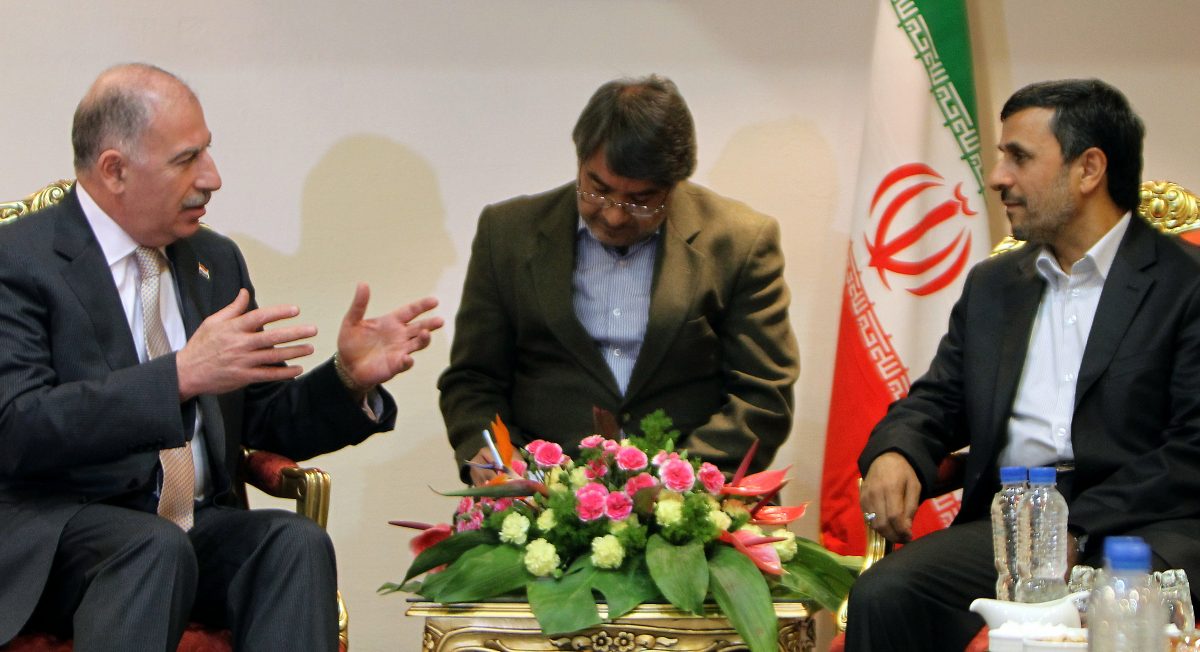 Iran strengthens field development ties with Iraq