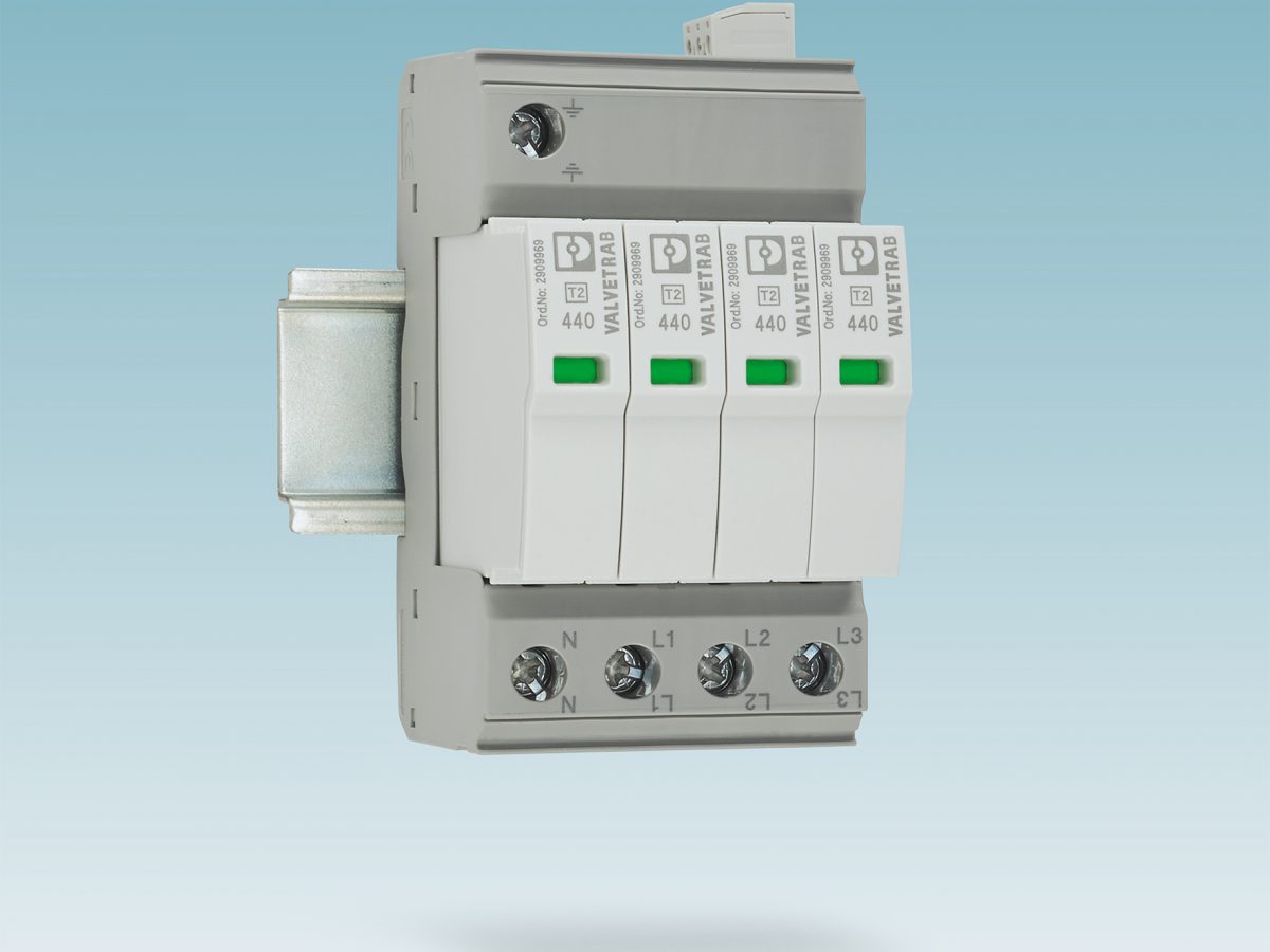 Surge protection with 4+0 circuit