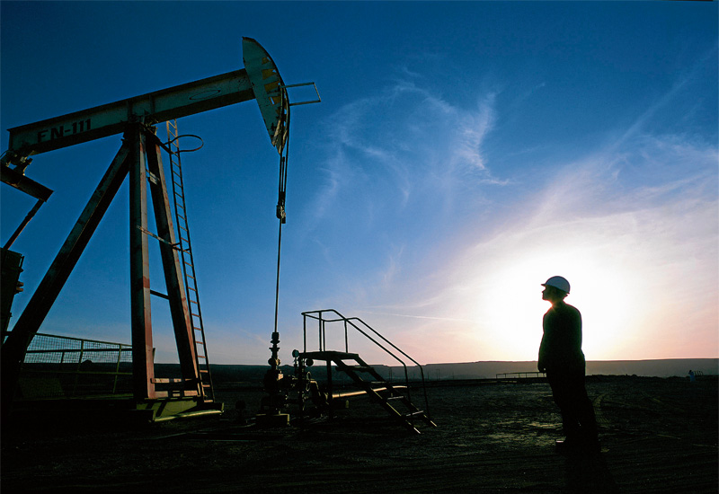 Oman issues $44mn in contracts to boost oil sector