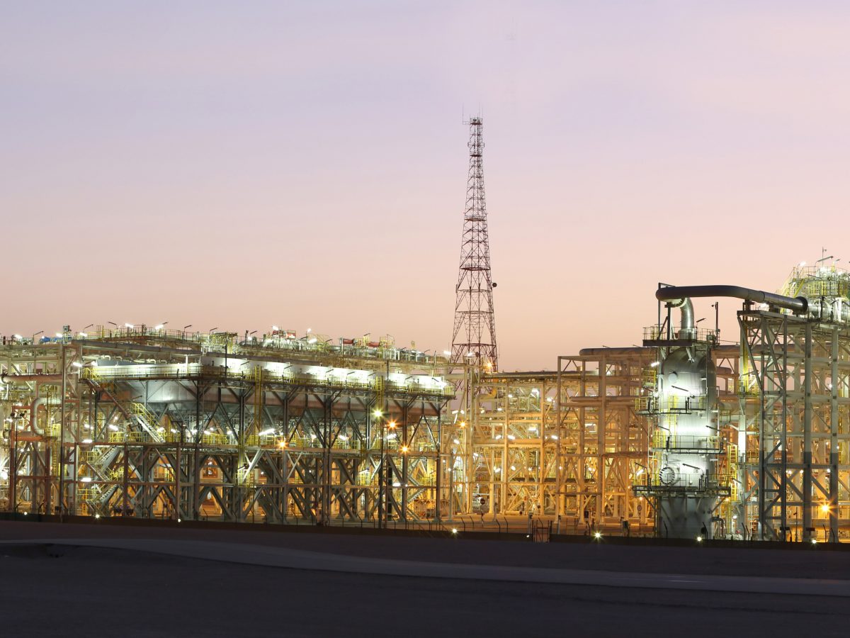 Oman targets daily crude output close to 1mn bpd