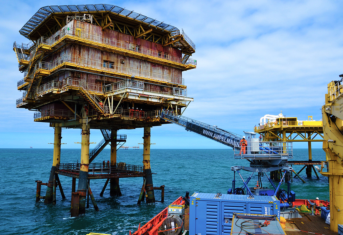 Ampelmann steps up North Sea activity with six new contracts