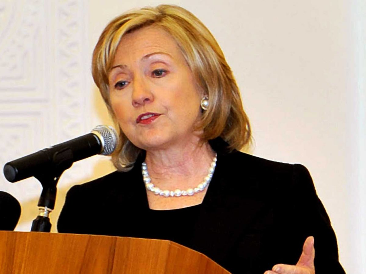 Clinton asks Saudi for China oil assurance