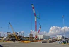 Huge flare stack installed at Aramco's Yanbu site