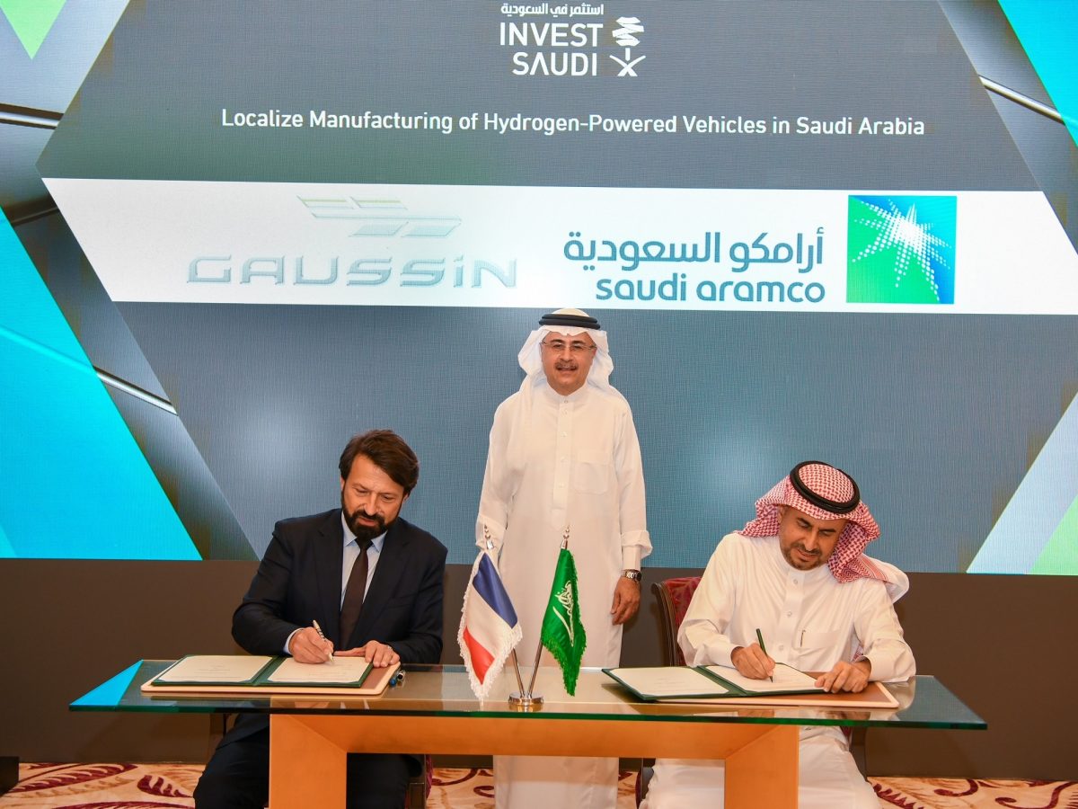 Gaussin - Aramco Signing Partnership