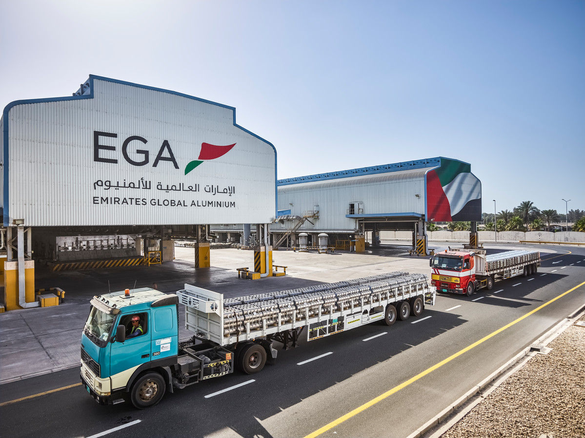 Emirates Global Aluminium makes history as it ships Bauxite using LNG ...